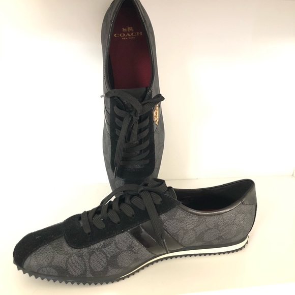 NEW Coach Leather gold Logo Shoes / Sneakers size 10 black laces - Picture 2 of 6